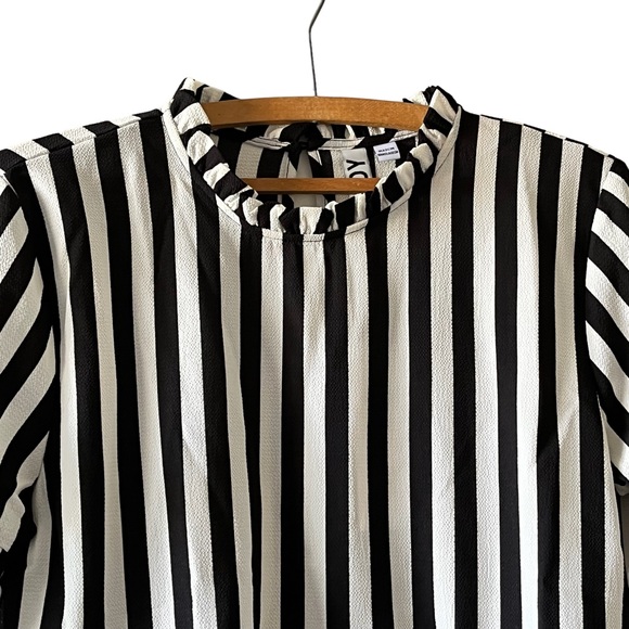 Asos JDY Striped Ruffle Babydoll Blouse Size Small NWT - Picture 4 of 6